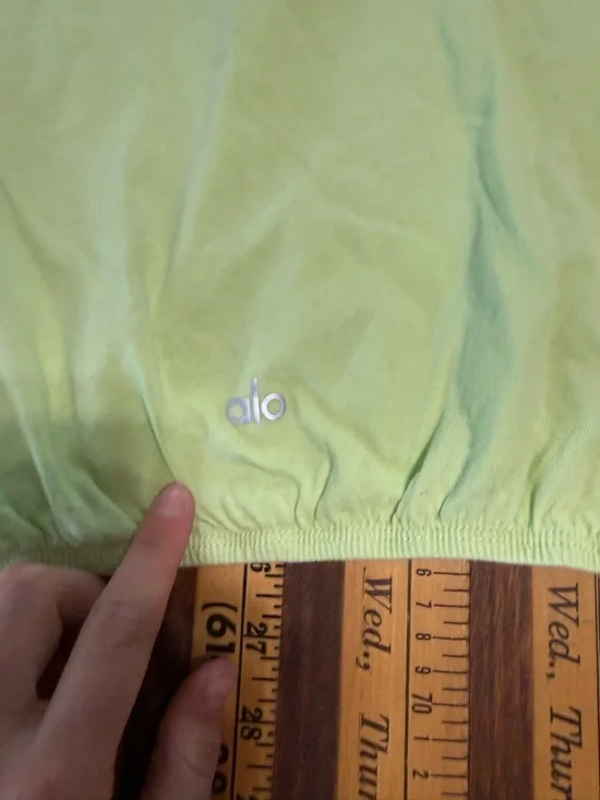 Cropped Alo Mockneck Tee - Picture 4 of 4